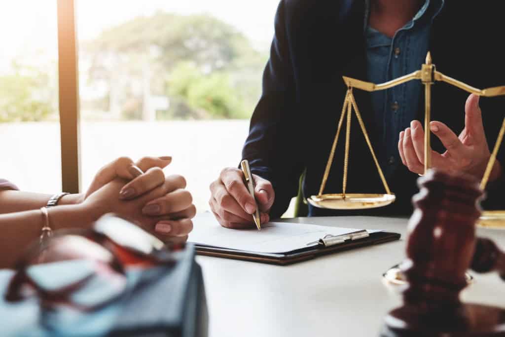 Court Applications vs. Mediation: A Less Stressful Path with EH Mediation Cambridge